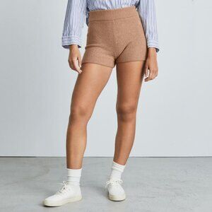 Everlane The Cozy-Stretch Short Camel  Size large blend of wool/other fibers